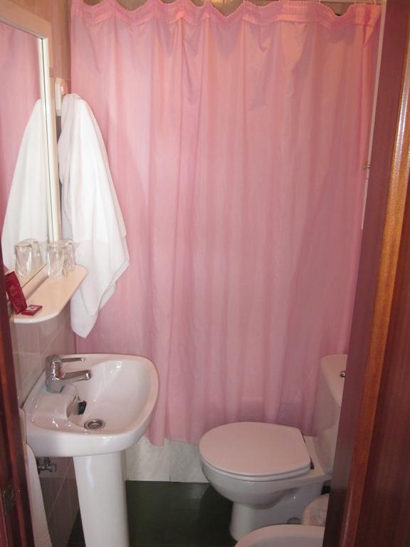 Habitaciones Lopez Azcona Noja Cameră foto