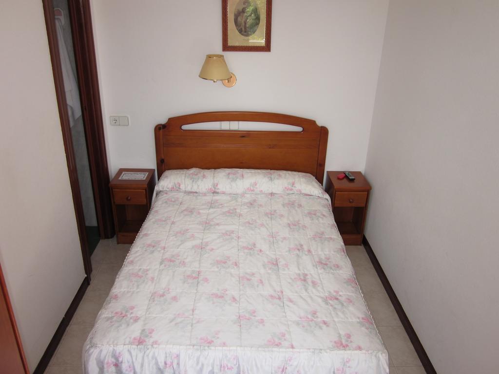 Habitaciones Lopez Azcona Noja Cameră foto